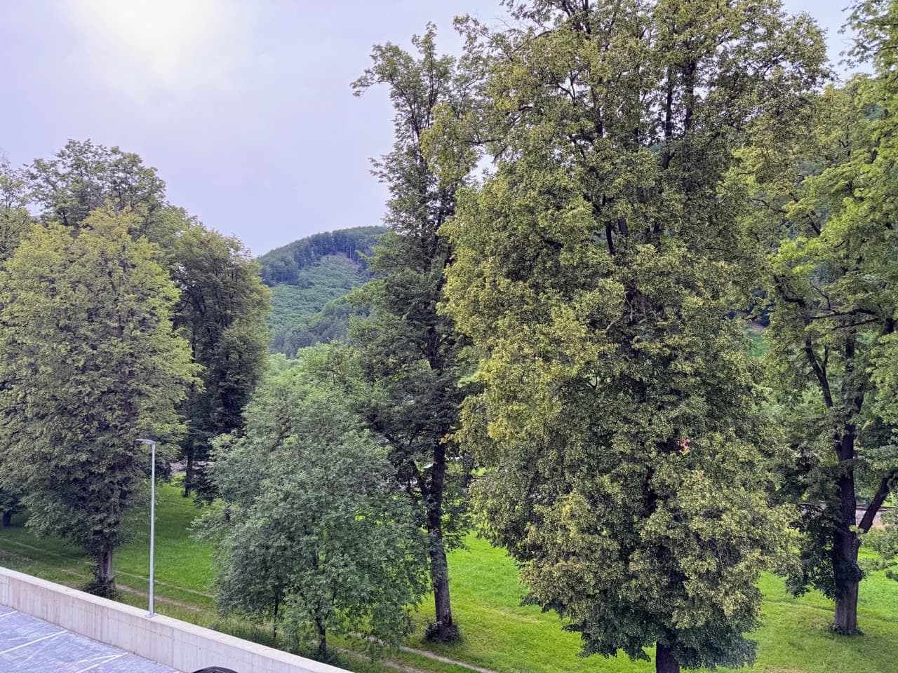 Balkón s výhľadom na okolie